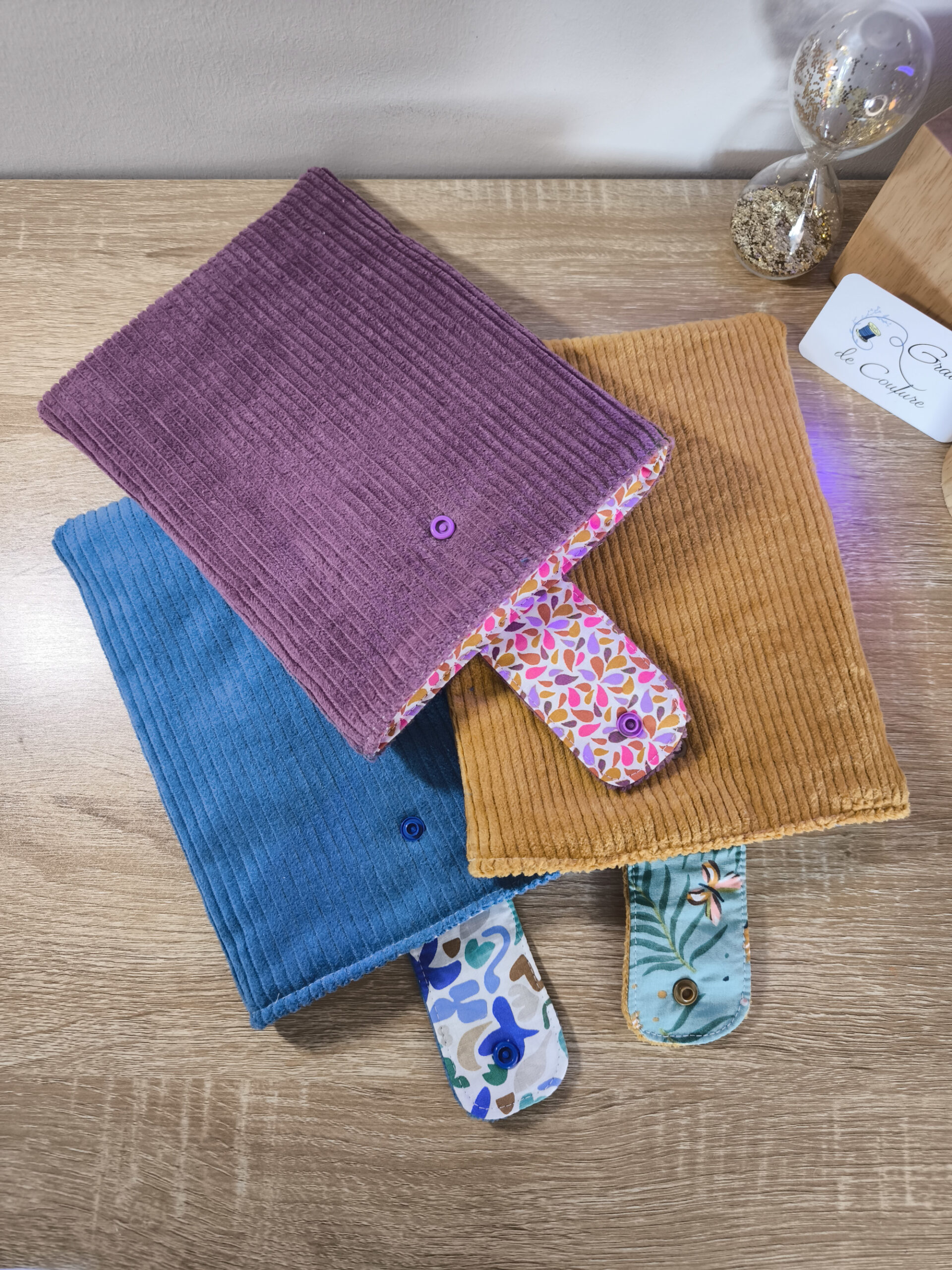 Pochette à livre en velours tissu au choix