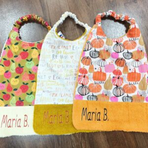 Grand bavoir fantaisie éponge avec élastique