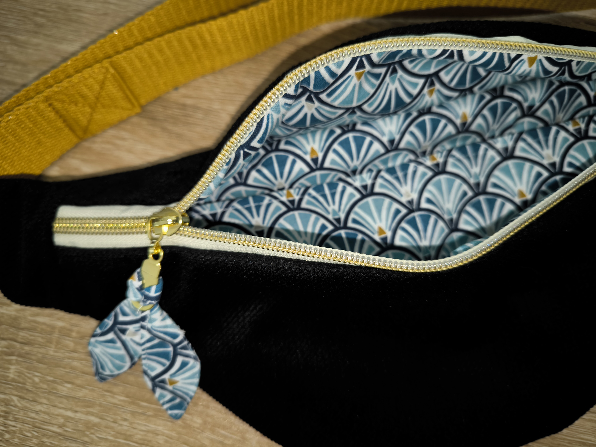 Maxi Sac banane velours tissu personnalisable fabriqué en France taille XL