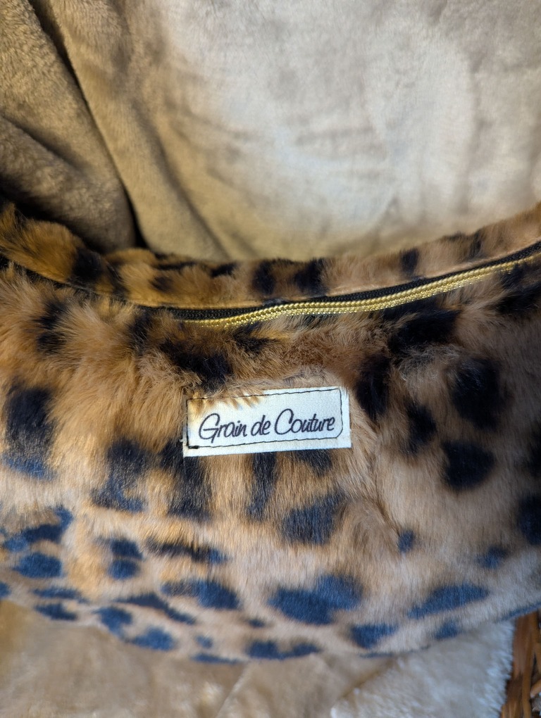 Sac demi lune fausse fourrure personnalisable fabriqué en France