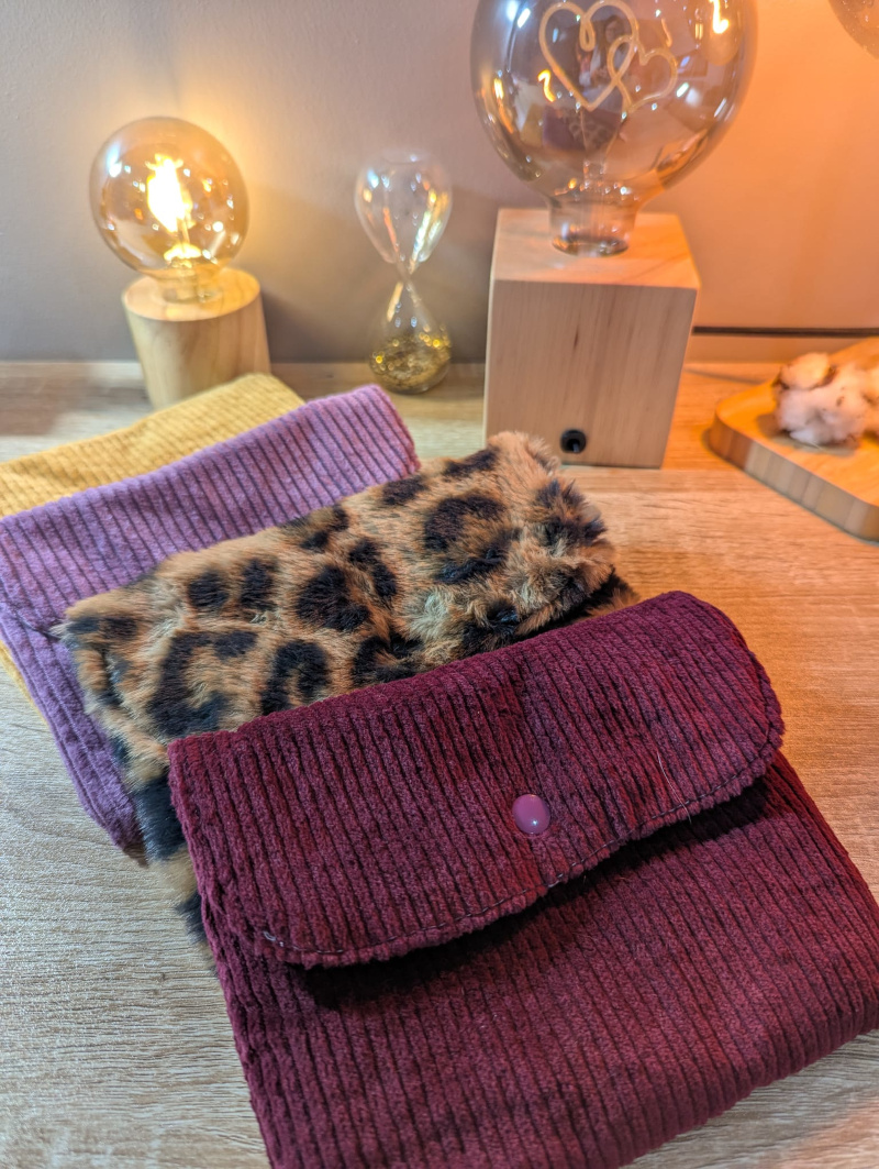 Pochette plate à pression en tissus